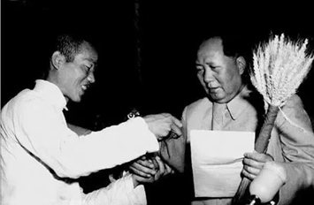 【党史学习教育】读一读、听一听：毛泽东——谨防“糖衣炮弹”