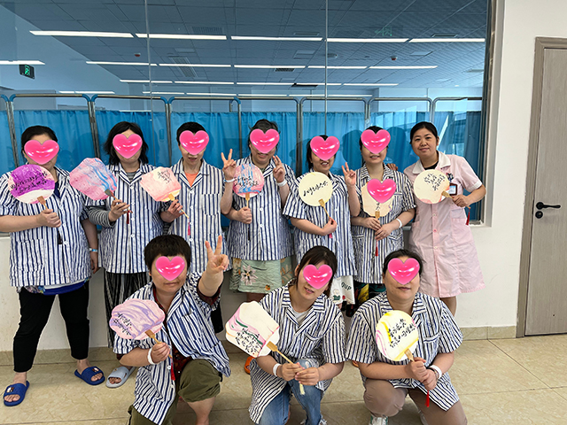 漆韵润心 扇语传情——医院二病区为患者打造艺术疗愈时光